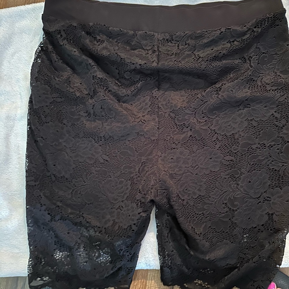 NWTS black biker shorts size 3